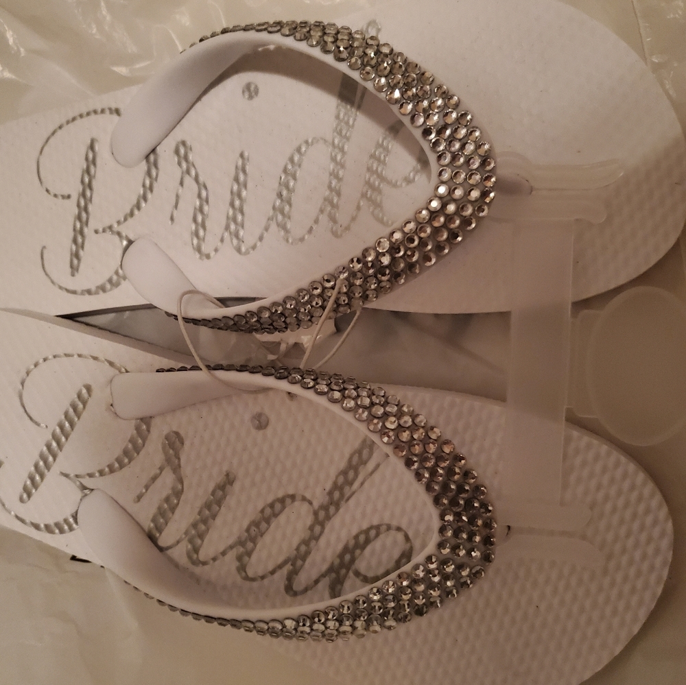 Davids Bridal BRIDE flip flops